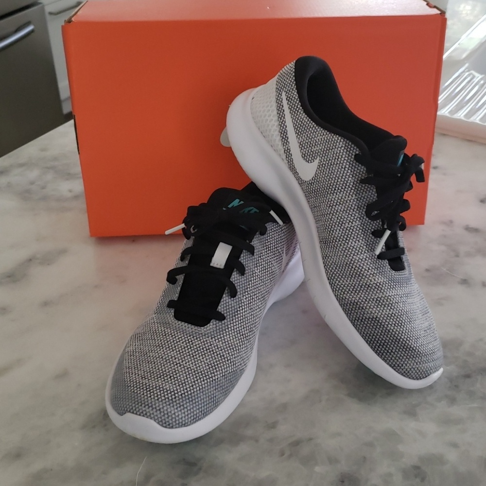 Nike flex experience rn 7